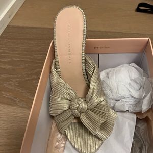 Loeffler Randall brand new soze 8 gold/platinum heels with a bow